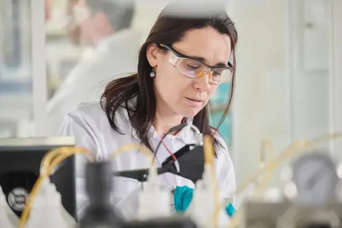 Woman working in a lab