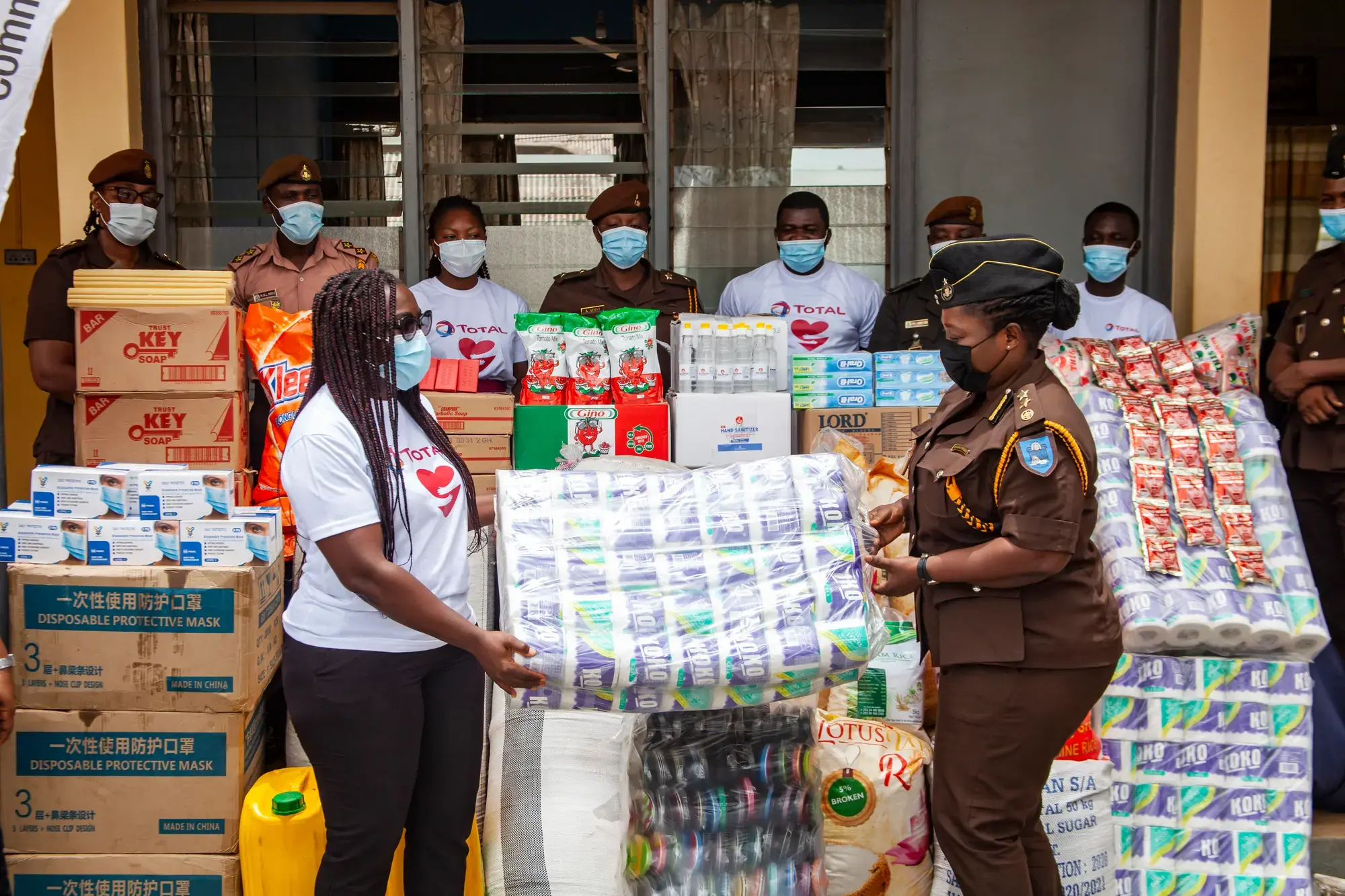 TOTAL GHANA DONATES 1