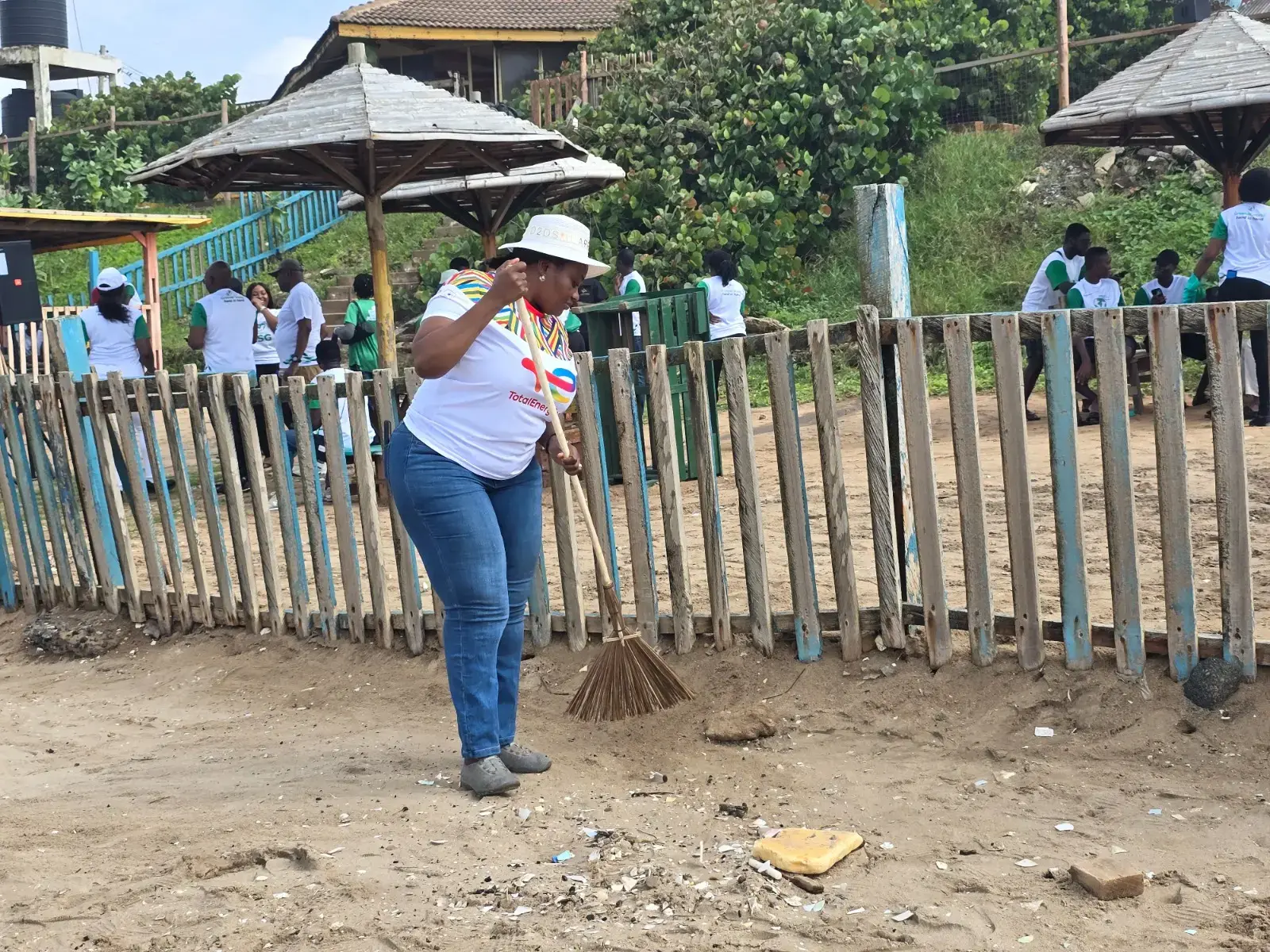 TotalEnergies And Societe-General Ghana Champion Ocean Sustainability With ‘Move for Ocean’ Clean-Up Drive
