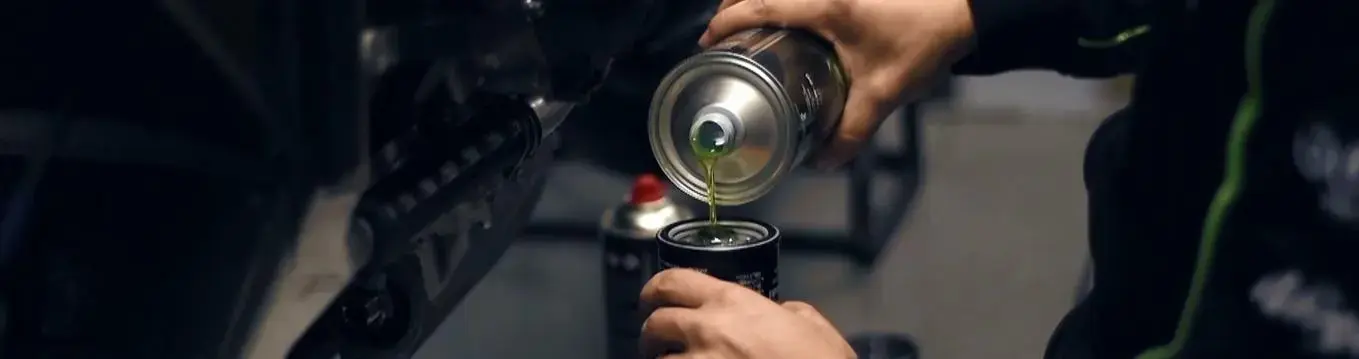 Por que cambiar aceite moto