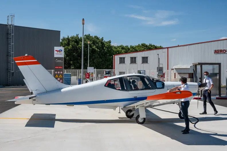 Station d'avitaillement TotalEnergies à l'aéroport Avignon-Provence