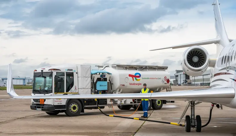 Le Bourget photos -  TotalEnergies aviation refuelling