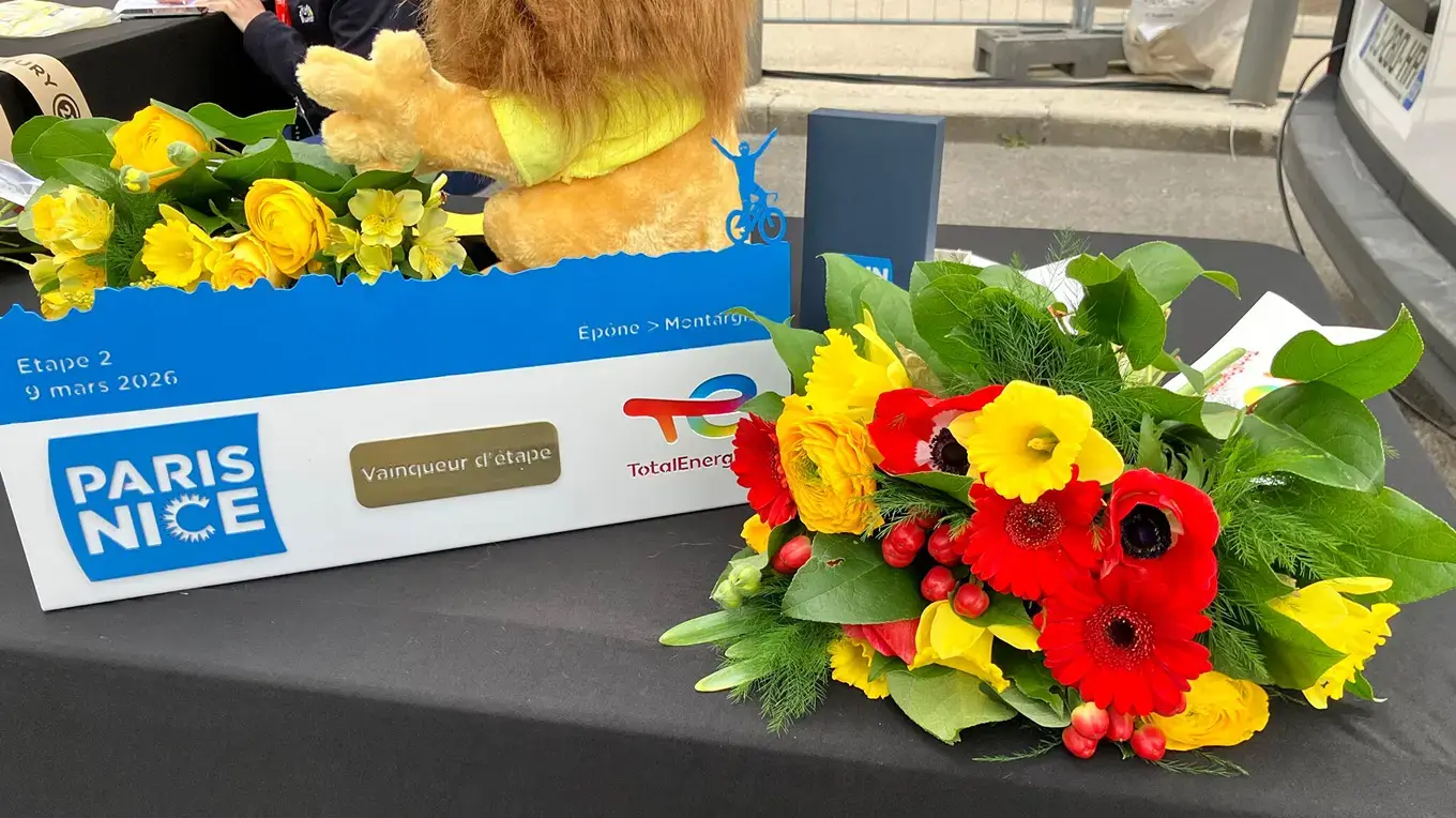 École de production HaPy, construction du trophée pour la course de cyclisme Paris-Nice 1/5