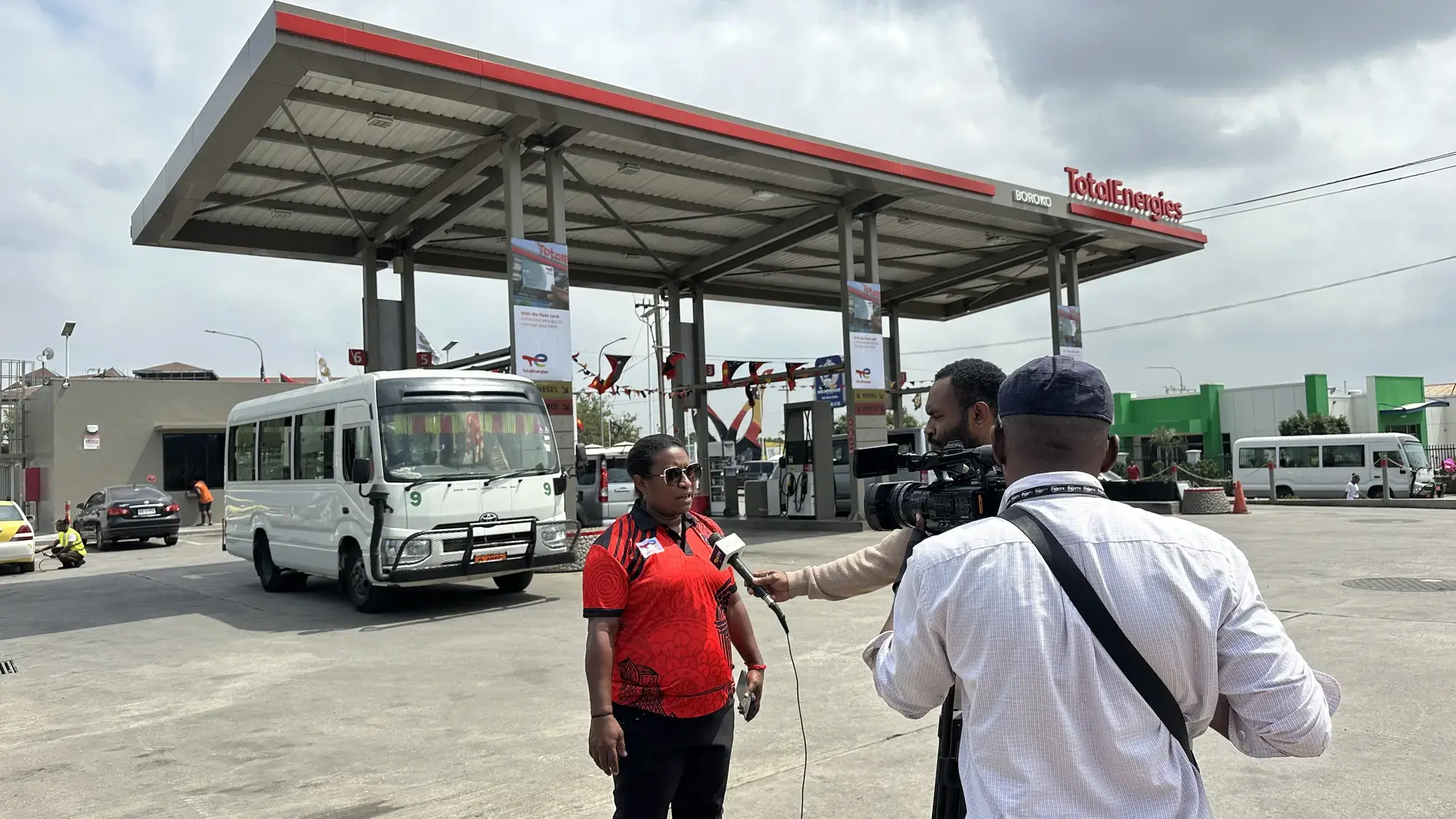 customer day : Service station PNG
