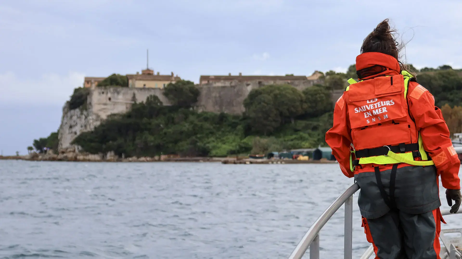 Les sauveteurs en mer - S. N. S. M.