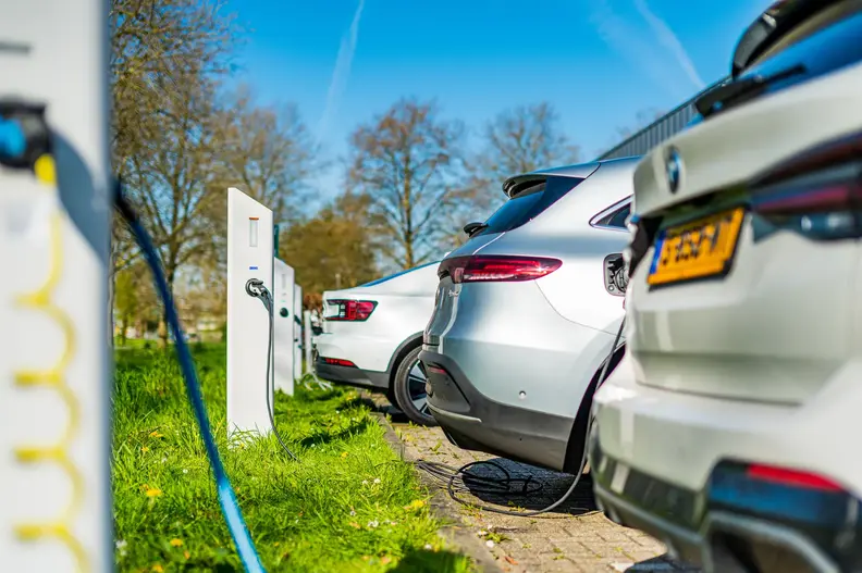 laadpalen nieuwegein 19-04-23 - foto willem jan de bruin � fotografie-wj6_7120_hr