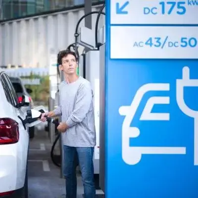 totalenergies-borne-rechargeable-electrique