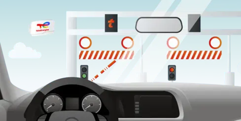 Une voiture avec un télébadge TotalEnergies
