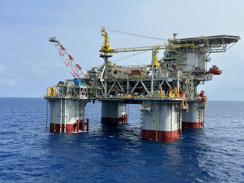 Anchor platform in the middle of the sea