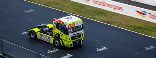 truck_racing_2_wide