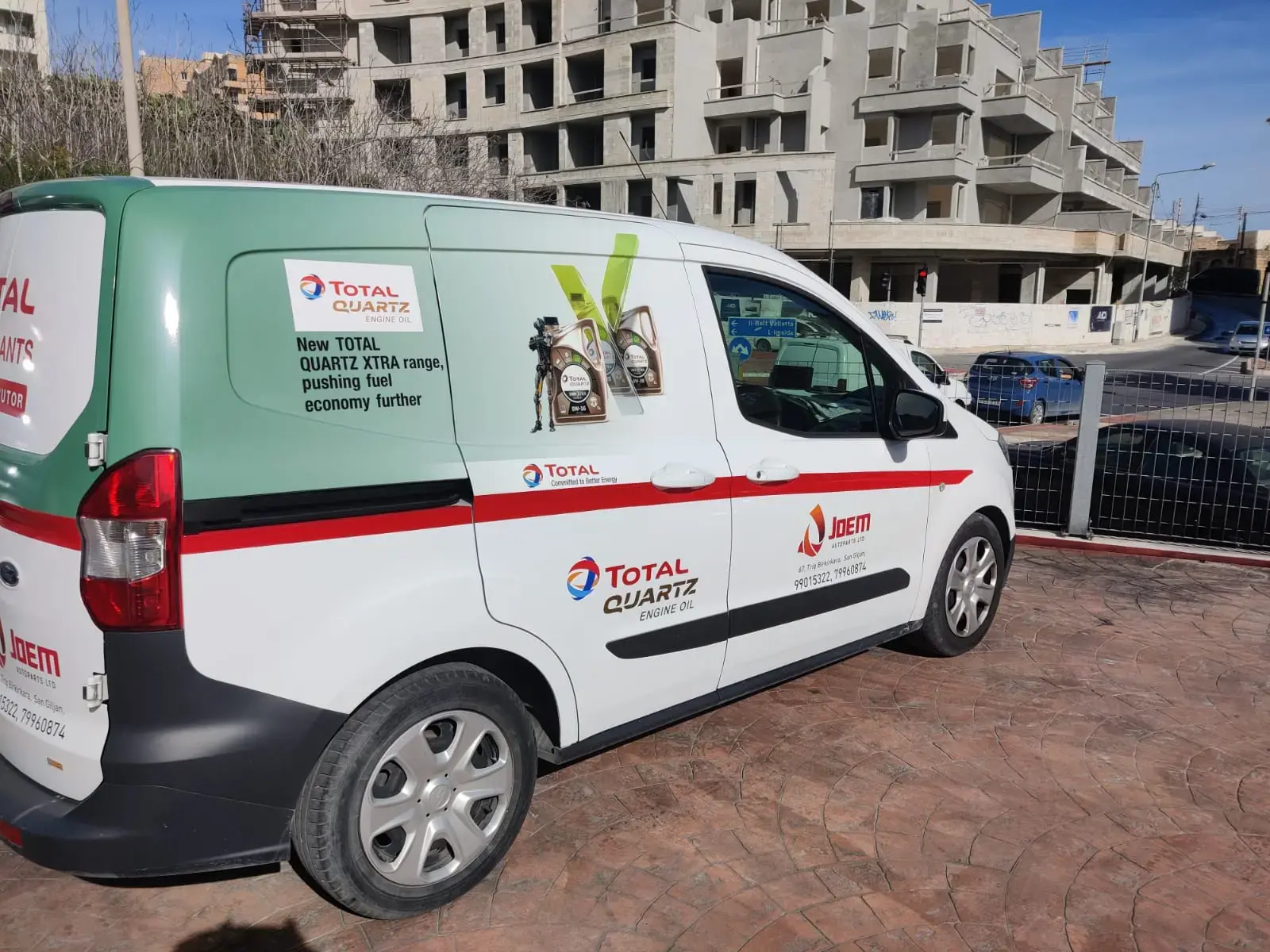 Vehicle branding campaign by Total Hellas
