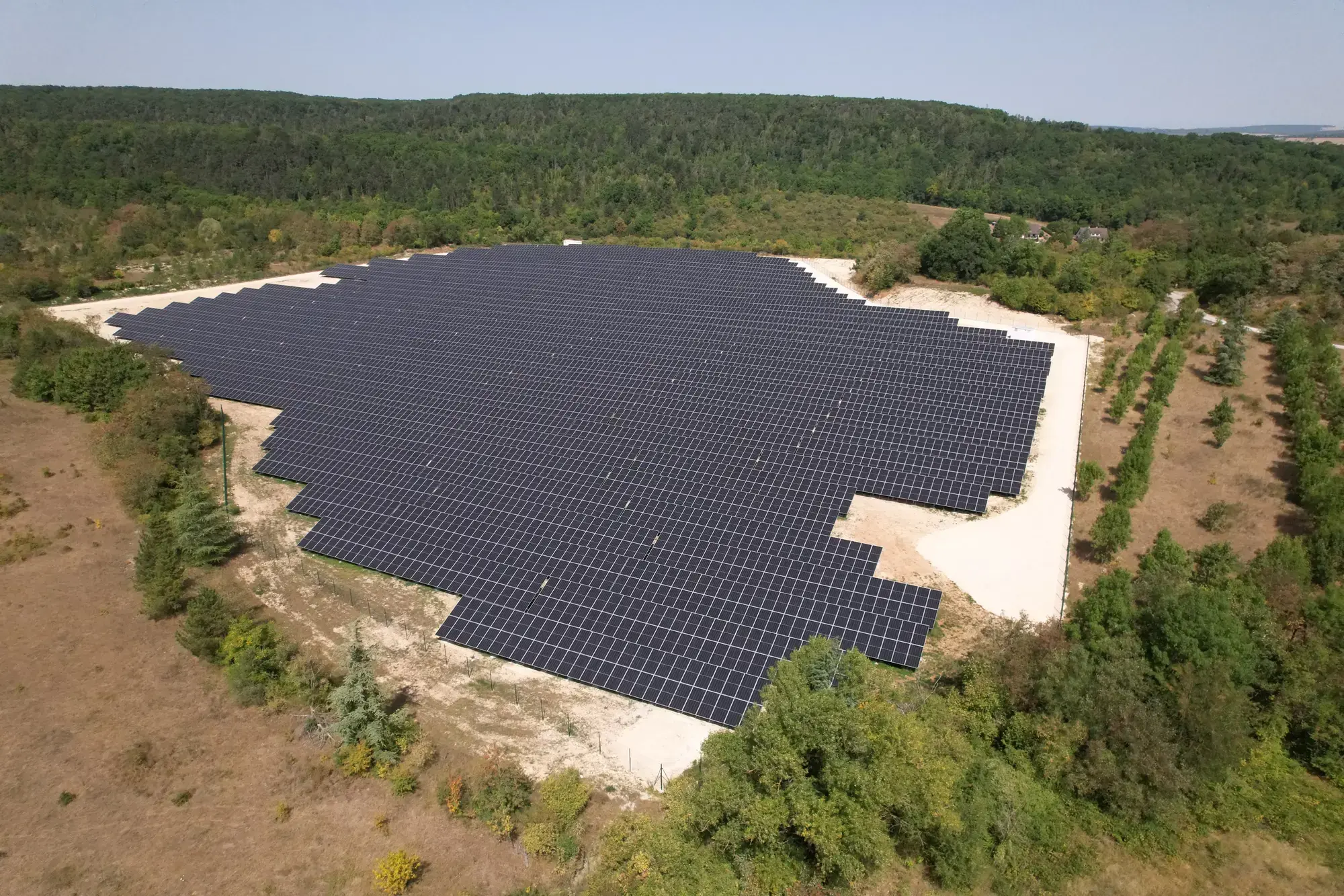 Vue aérienne centrale solaire de Vireaux