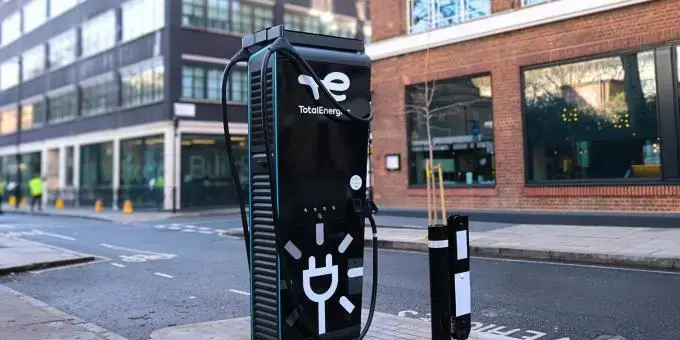 DC charging point