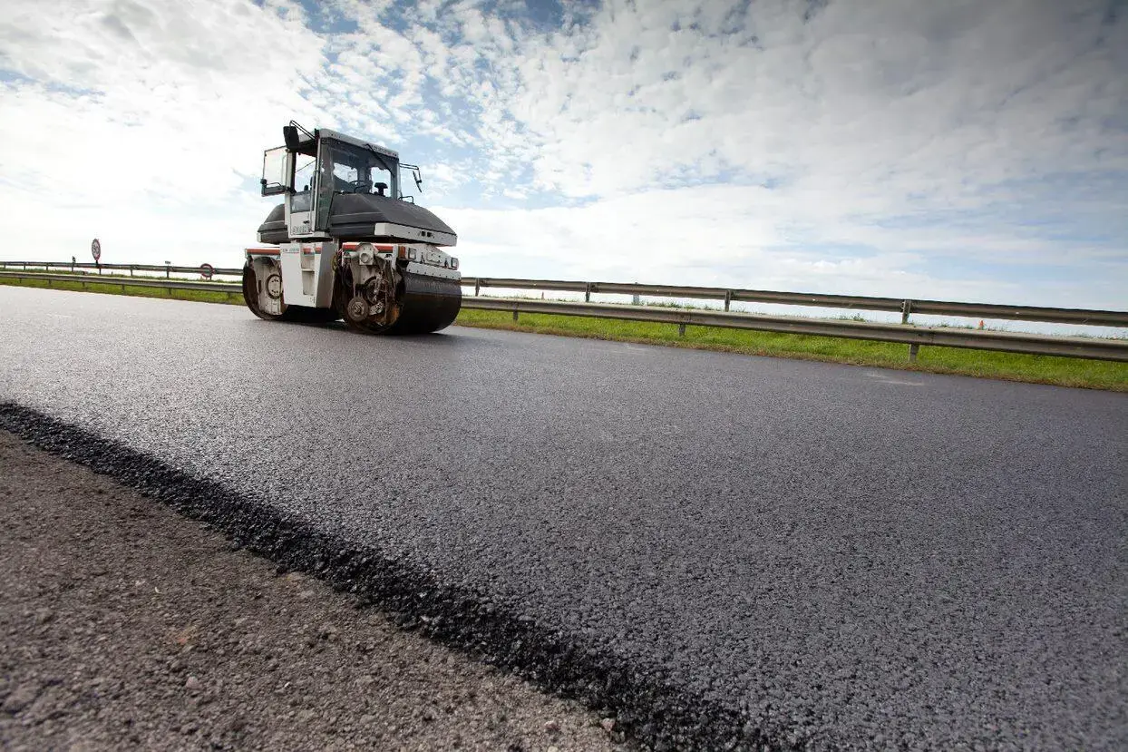 Bitume routier grand angle