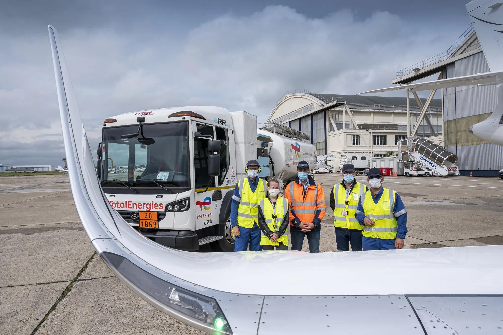 Le Bourget photos -  TotalEnergies aviation refuelling