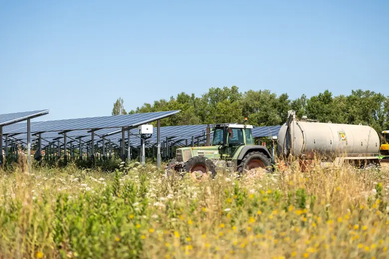 Centrale solaire / tracteur / agrivoltaique