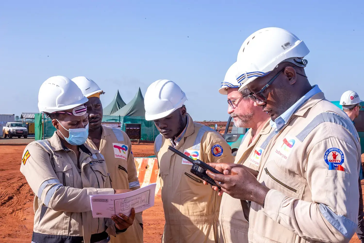 JOB ADVERT PICTURE IMAGE