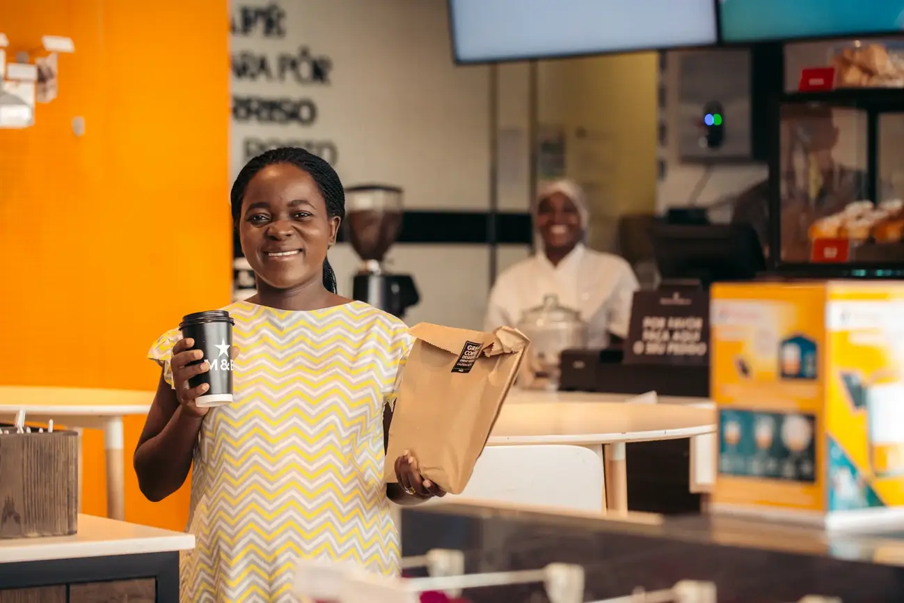 Capossoca Gas Station (Luanda, Angola)