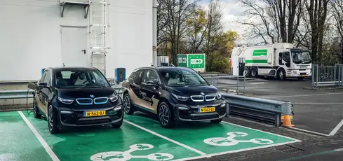 p90481377_highres_v2x-pilot-bmw-rotter