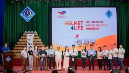 TotalEnergies together with Can Tho University to promote “Helmet4Life” action