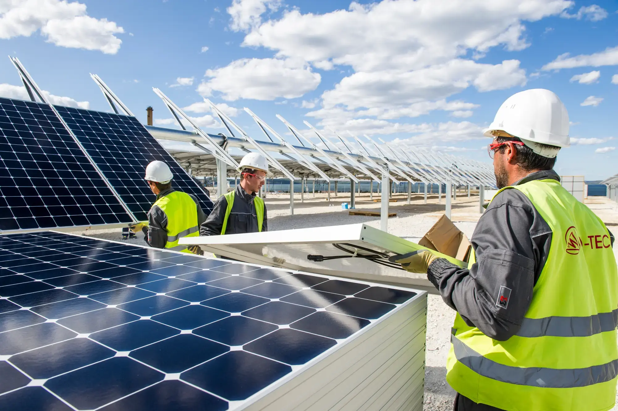 panneaux solaires TotalEnergies La Mede