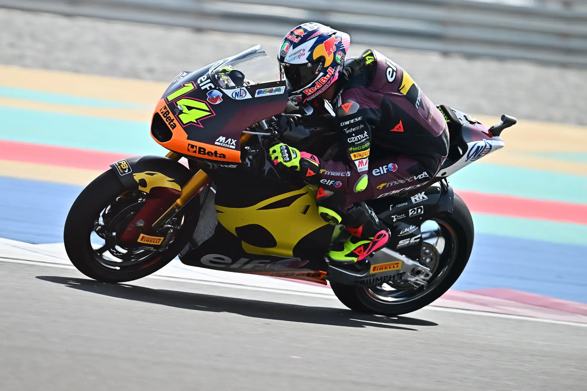 ELF A Brand Of Passion Motorsport Racing Moto Motociclismo ELF Marc VDS Racing Team Moto2 MotoGP QatarGP Qatar Cambio De Aceite Aceite De Moto Aceite De Motor Tony Arbolino