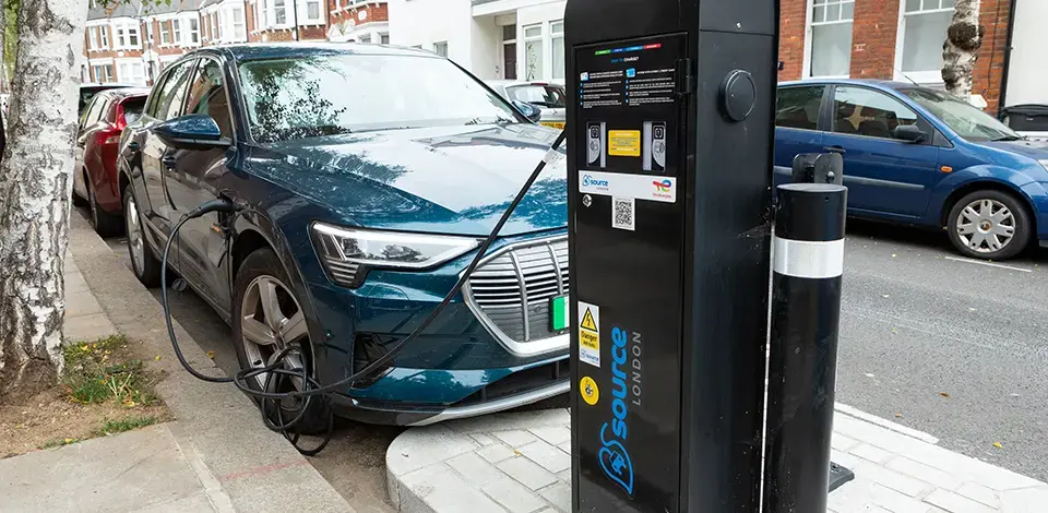 Borne de recharge à Londres