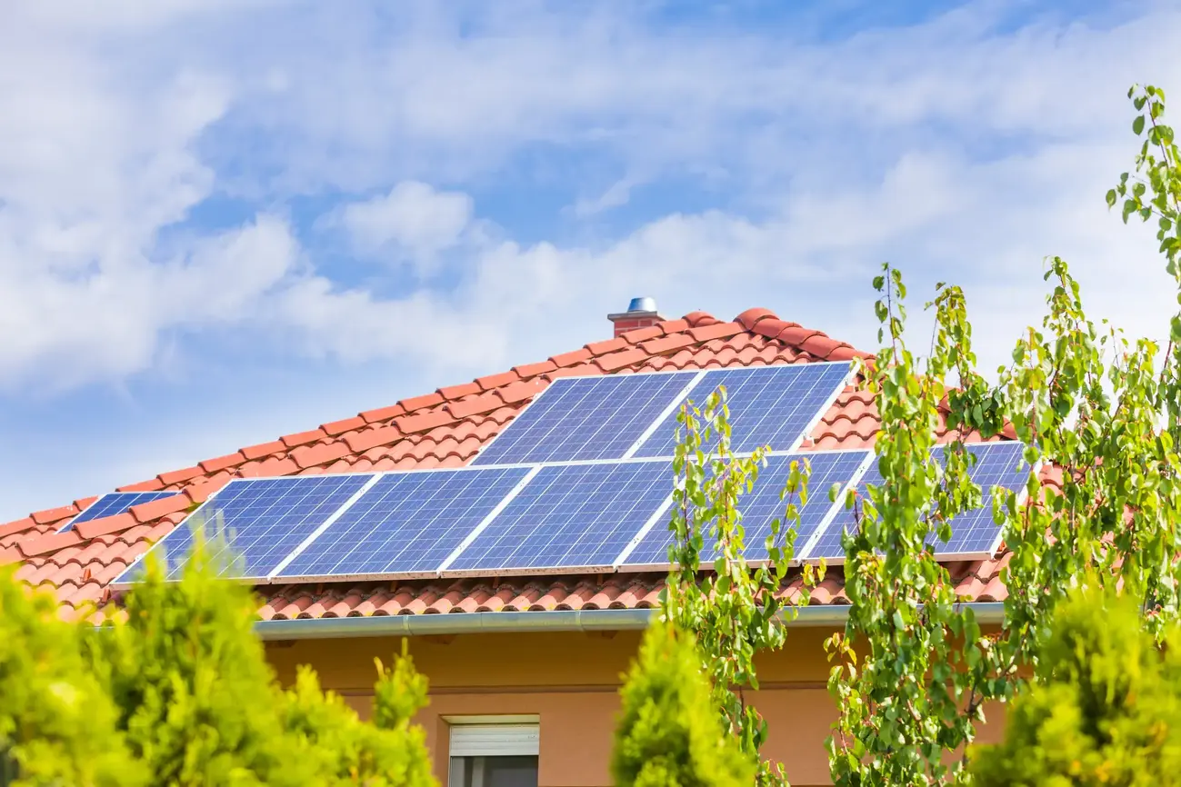 maison_panneaux_solaires.jpeg