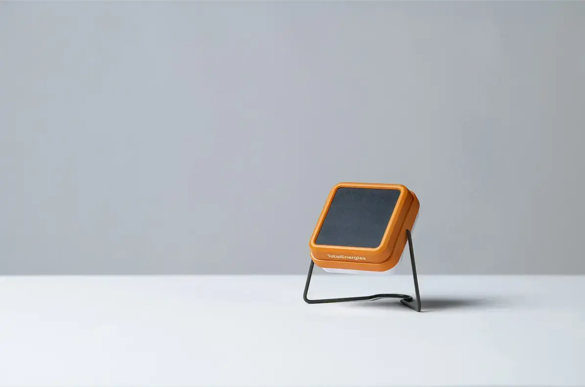 pocket-sunshine---fond-gris-3-0-jpg