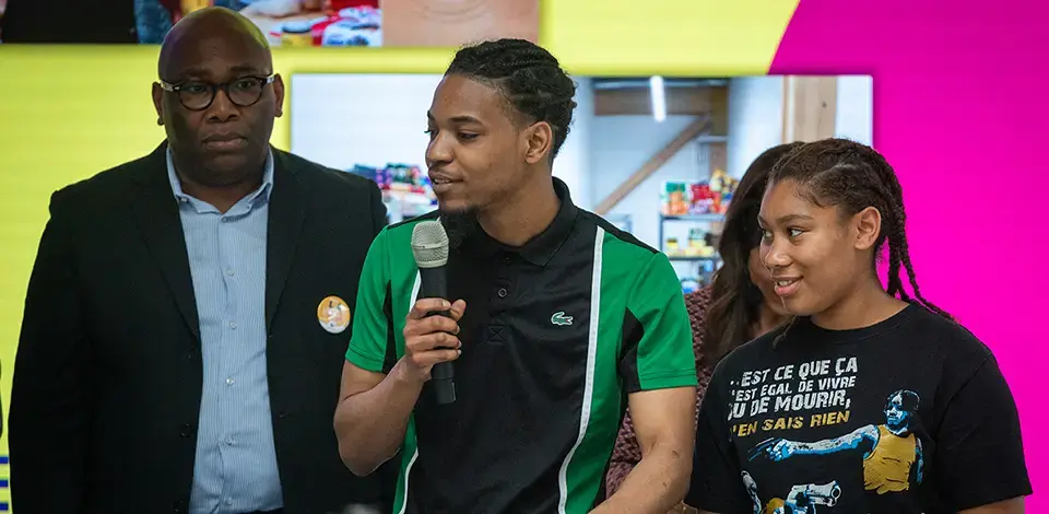 Témoignage de Scotty et Jade, deux apprenants engagés dans l’épicerie solidaire du campus.