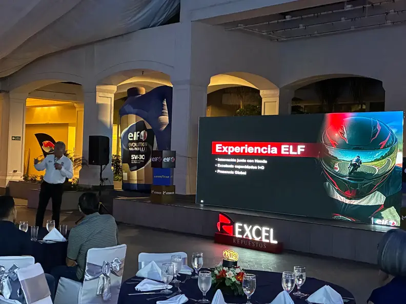 Noticia: Mesas de negocio, Excel repuestos
