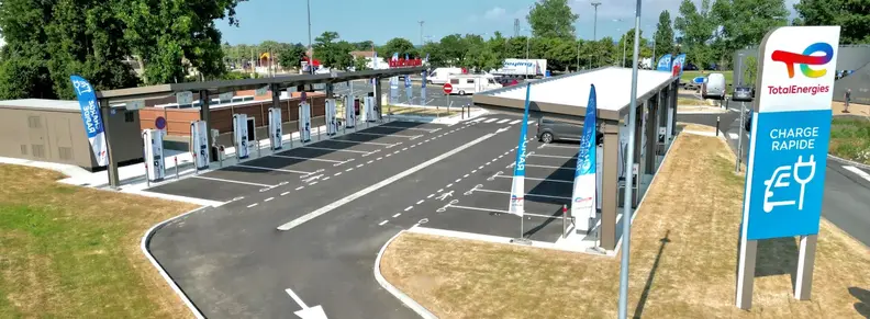 macon-la-salle- borne recharge - cover