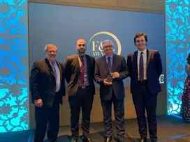 Total Lubrifiants receiving an award for EV fluids range