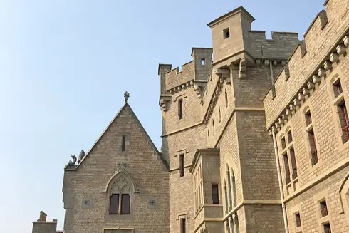 totalenrgies Chateau observatoire Abbadia