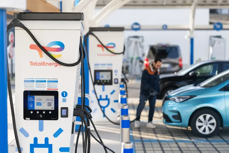 Station-service multi-énergies, Villejuif