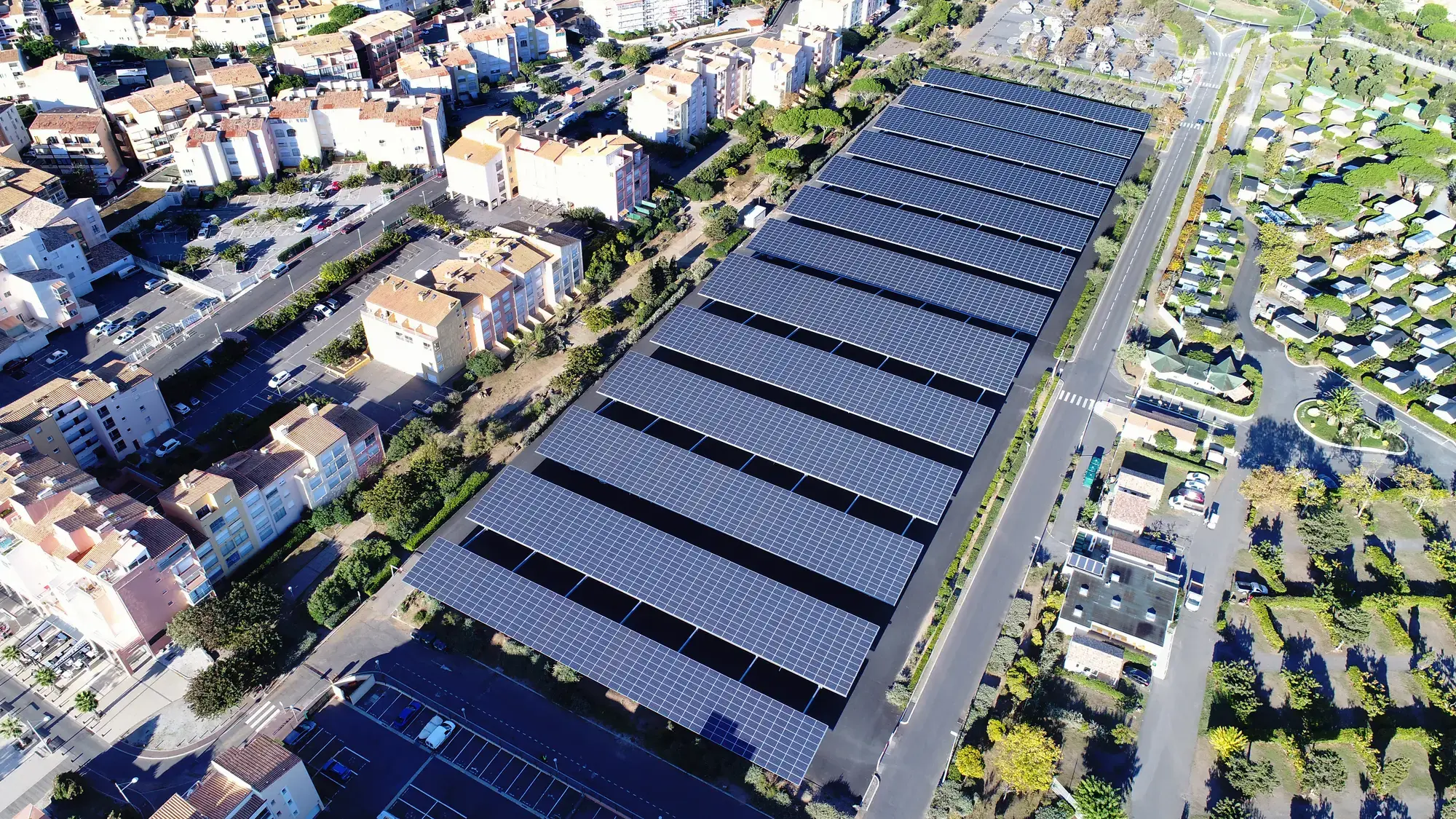 Ombrière de parking dans l'Hérault à La Clape