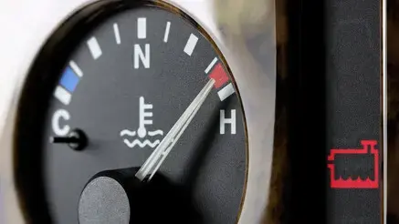 Repérer une surchauffe moteur