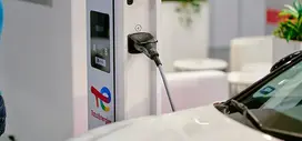 nabijeni-elektromobil.jpg