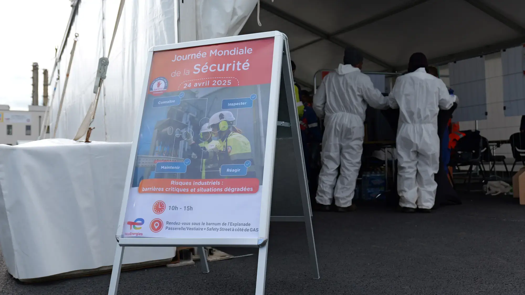 Panneau d'accueil Journée Mondiale de la Sécurité 2025