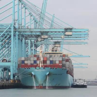 totalenergies-porteconteneurs-lubmarines