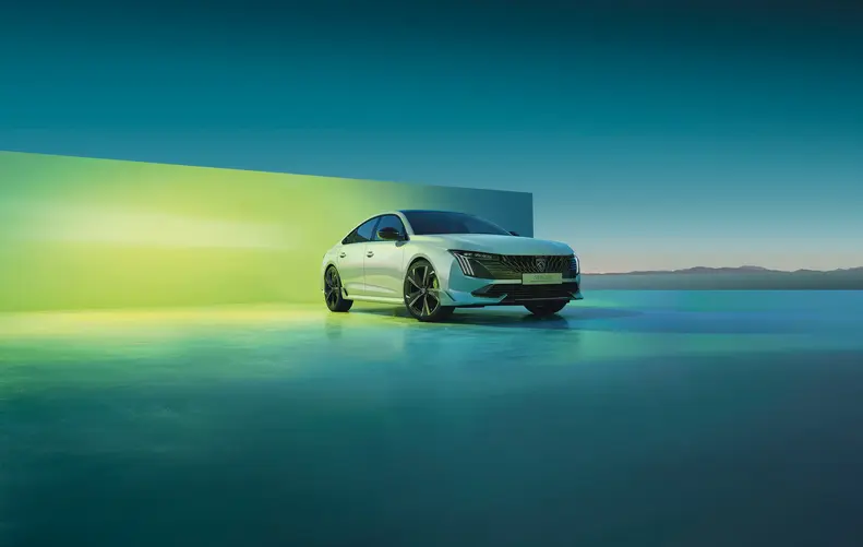Totalenergies Peugeot Hybrid