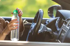 avoid leaving your plastic water bottle in your car to prevent bacterial & chemical poisoning