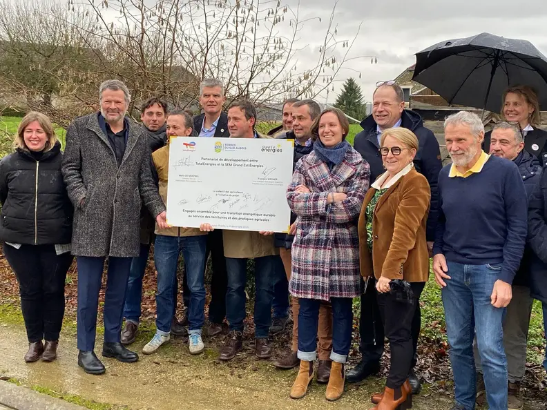 Signature d'un partenariat entre TotalEnergies  et la SEM Grand Est Énergies