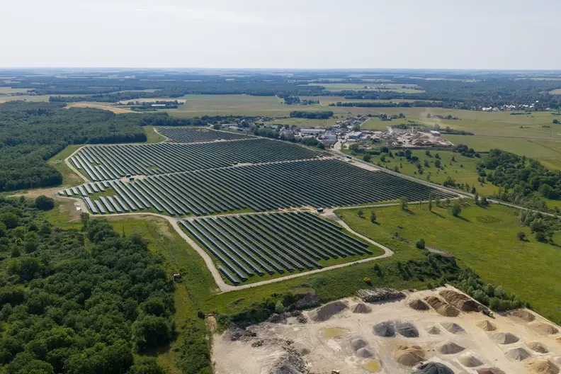 Centrale solaire Truyes en Centre-Val de Loire