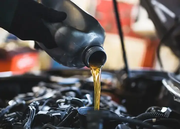 What Are Engine Oils Made Of? | Total India