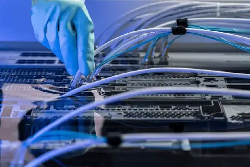 immersed cooled server in dielectric fluid