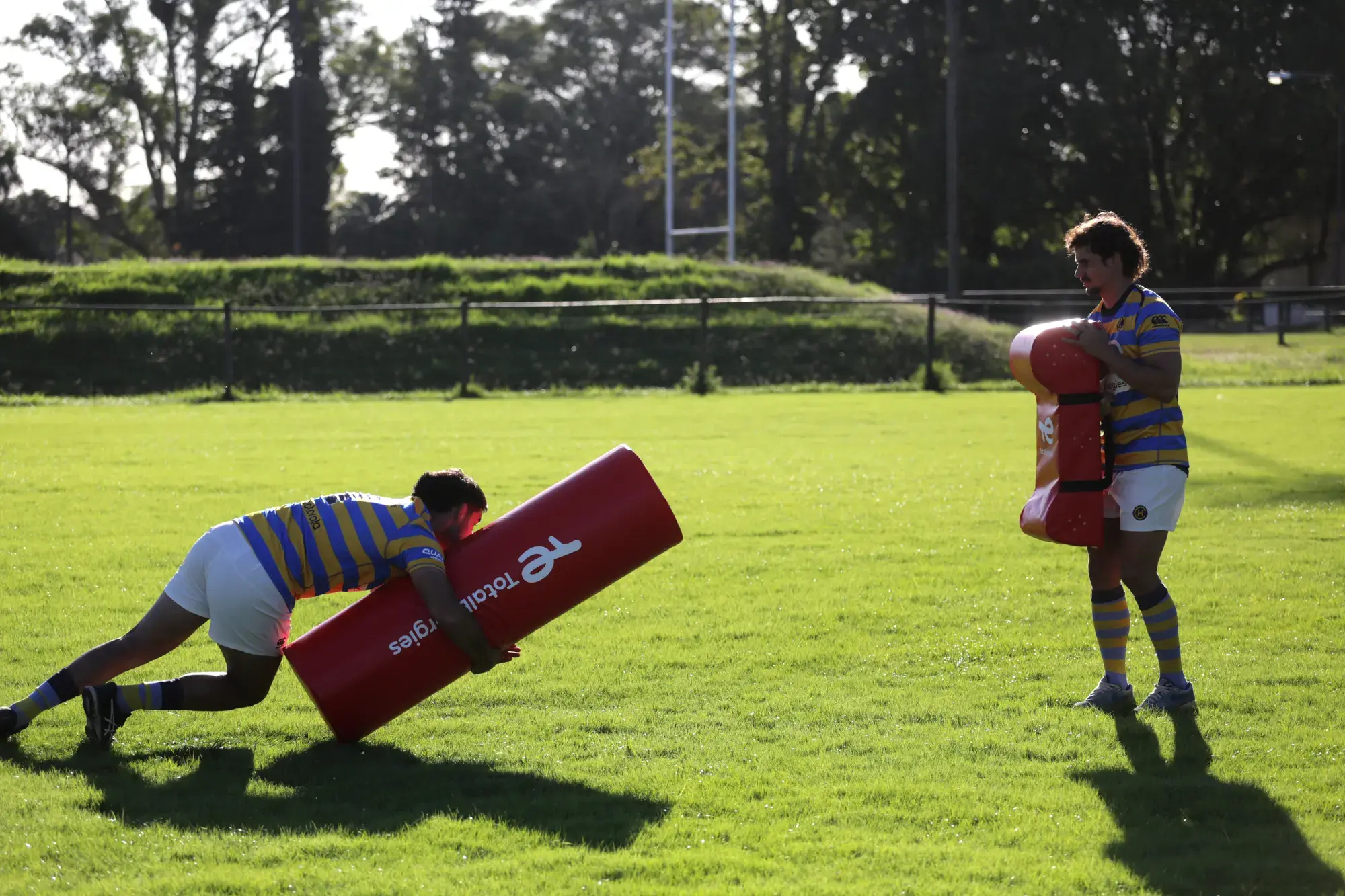 TotalEnergies Asociación Civil Hindú Rugby Club Rugby La Energía Que Nos Mueve Deporte Don Torcuato Deporte Cambio De Aceite Aceite De Motor Quartz Lubricantes