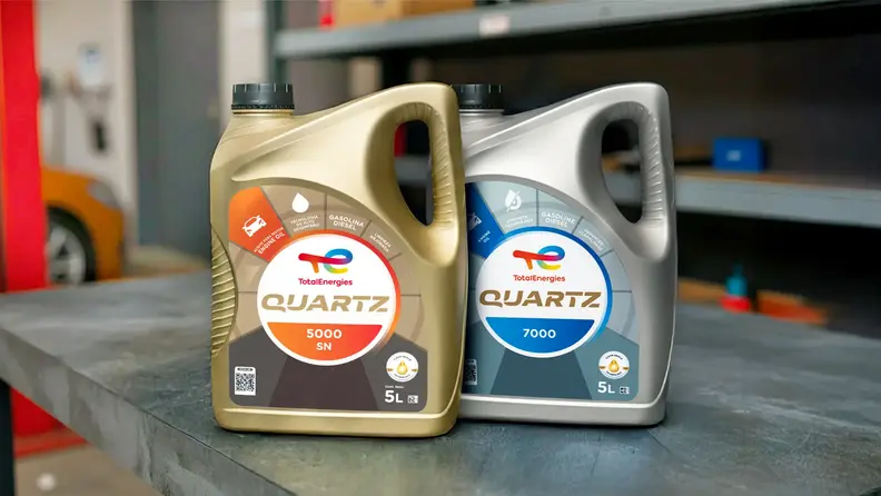 Aceites Quartz 5000 y 7000 de TotalEnergies con tecnología Clean Shield