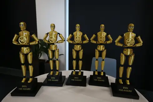 HSE_Awards_1.jpg