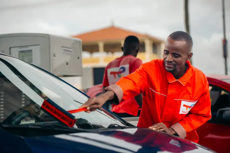 Station-service de Capossoca (Luanda, Angola)
